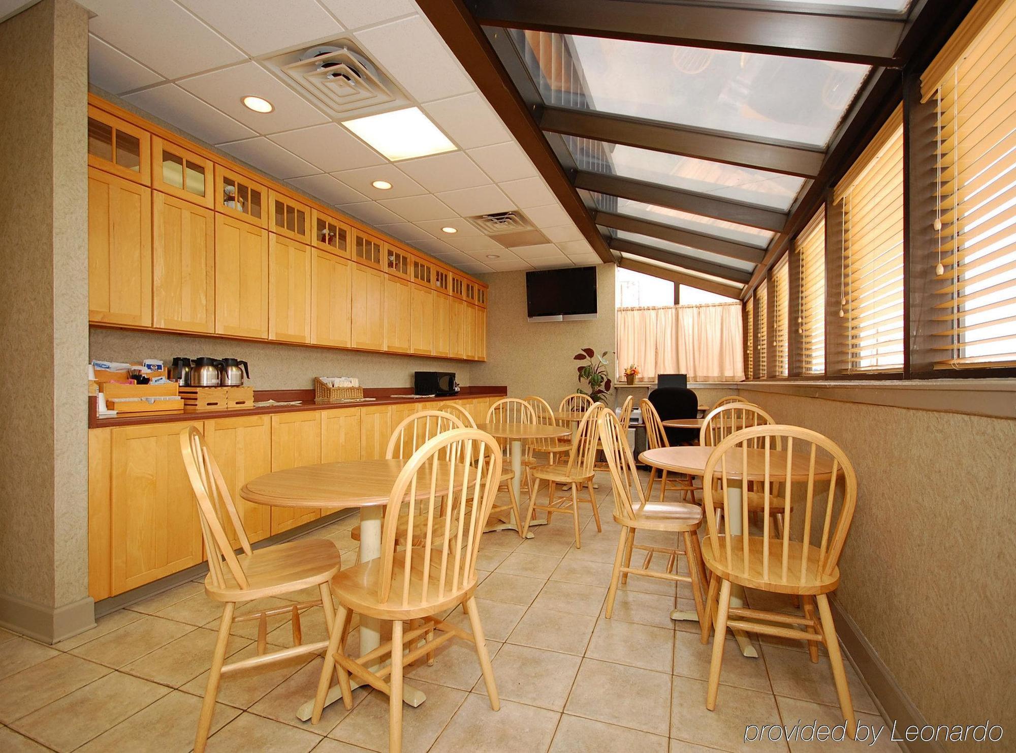 Motel 6 Marion Ar Restaurant photo